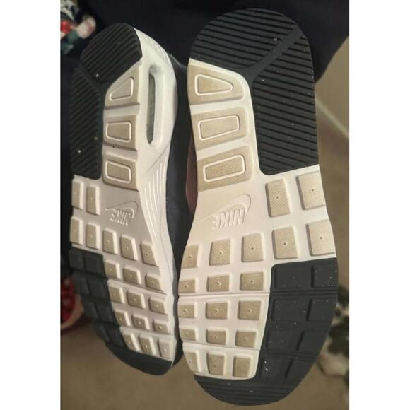 Women's Size 8 Nike Air Max SC Sneakers - Great Condition - Picture 5 of 5